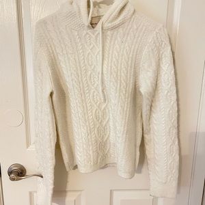 Soft white sweater with hoodie